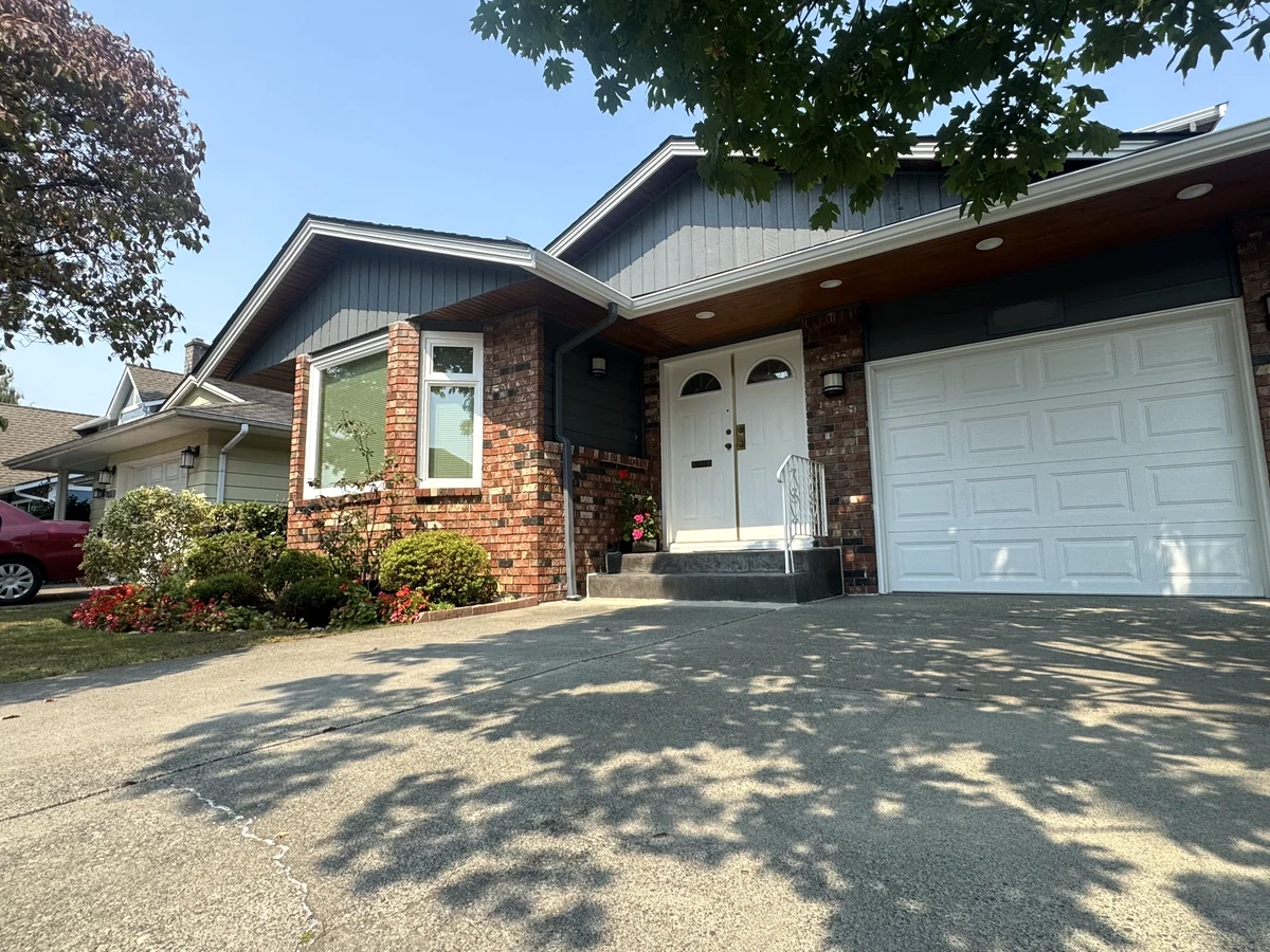 Modern Exterior House Painting